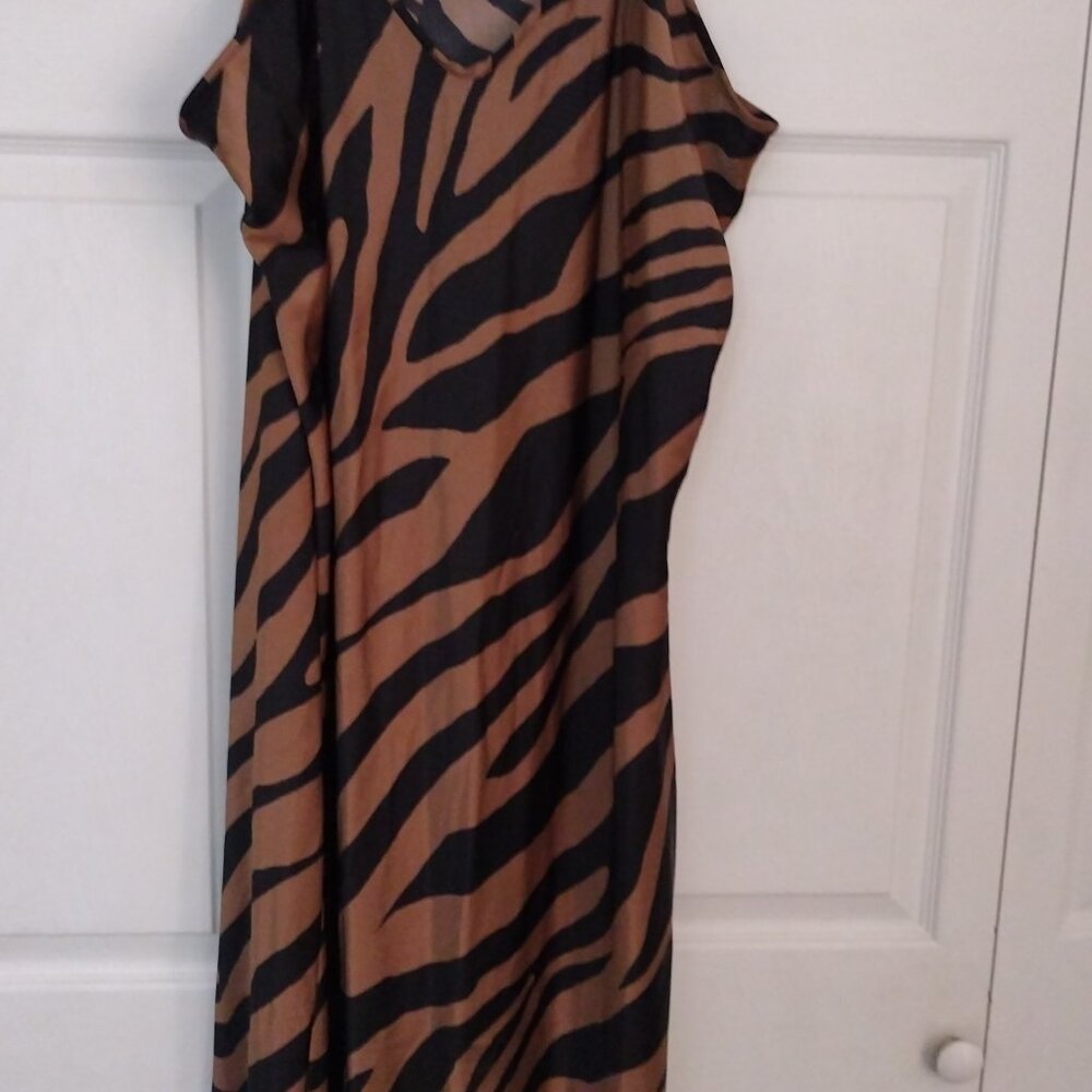 4 brand new banana Republic satin dress size XXL